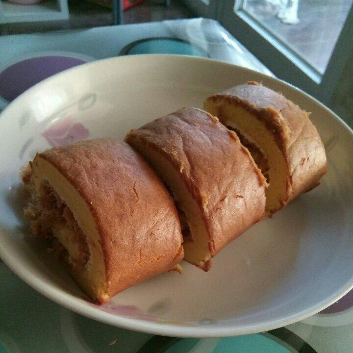 肉松戚风蛋糕卷