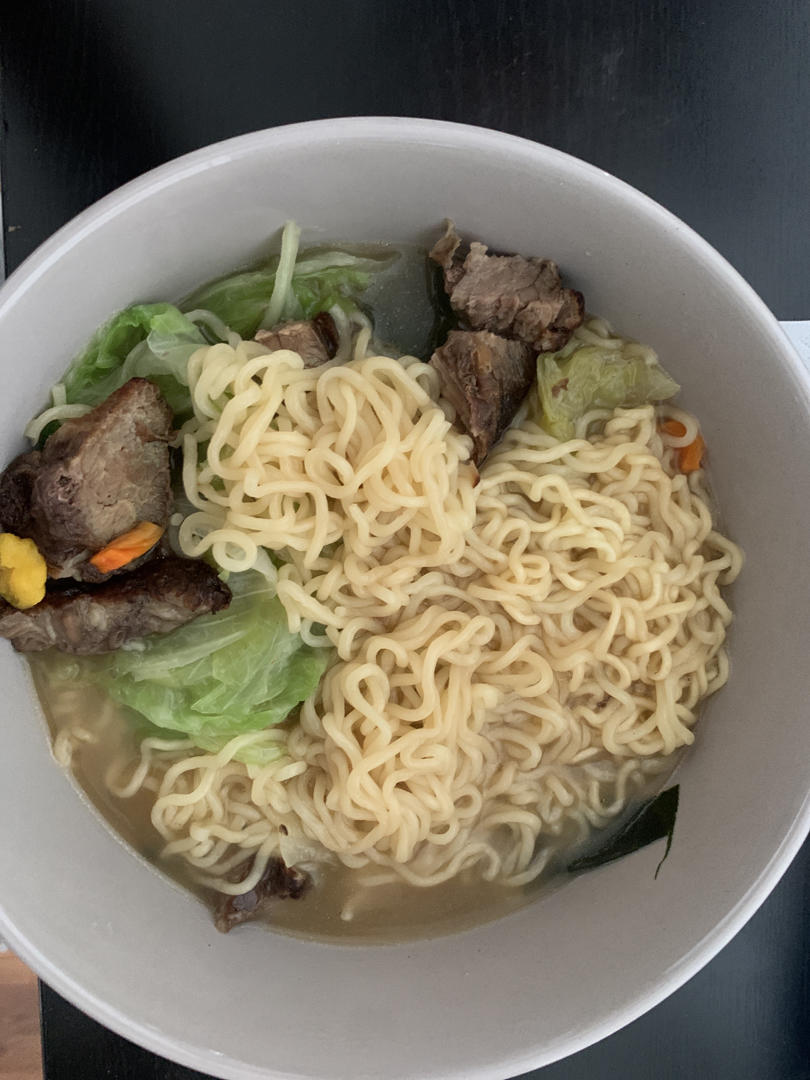 煎蛋时蔬方便面