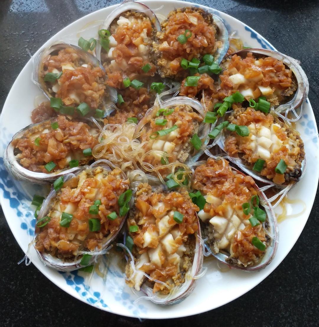蒜蓉粉丝蒸鲍鱼