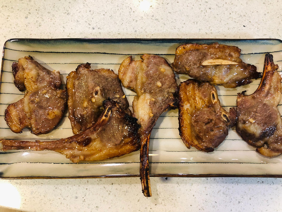 秒杀烧烤摊的烤羊排