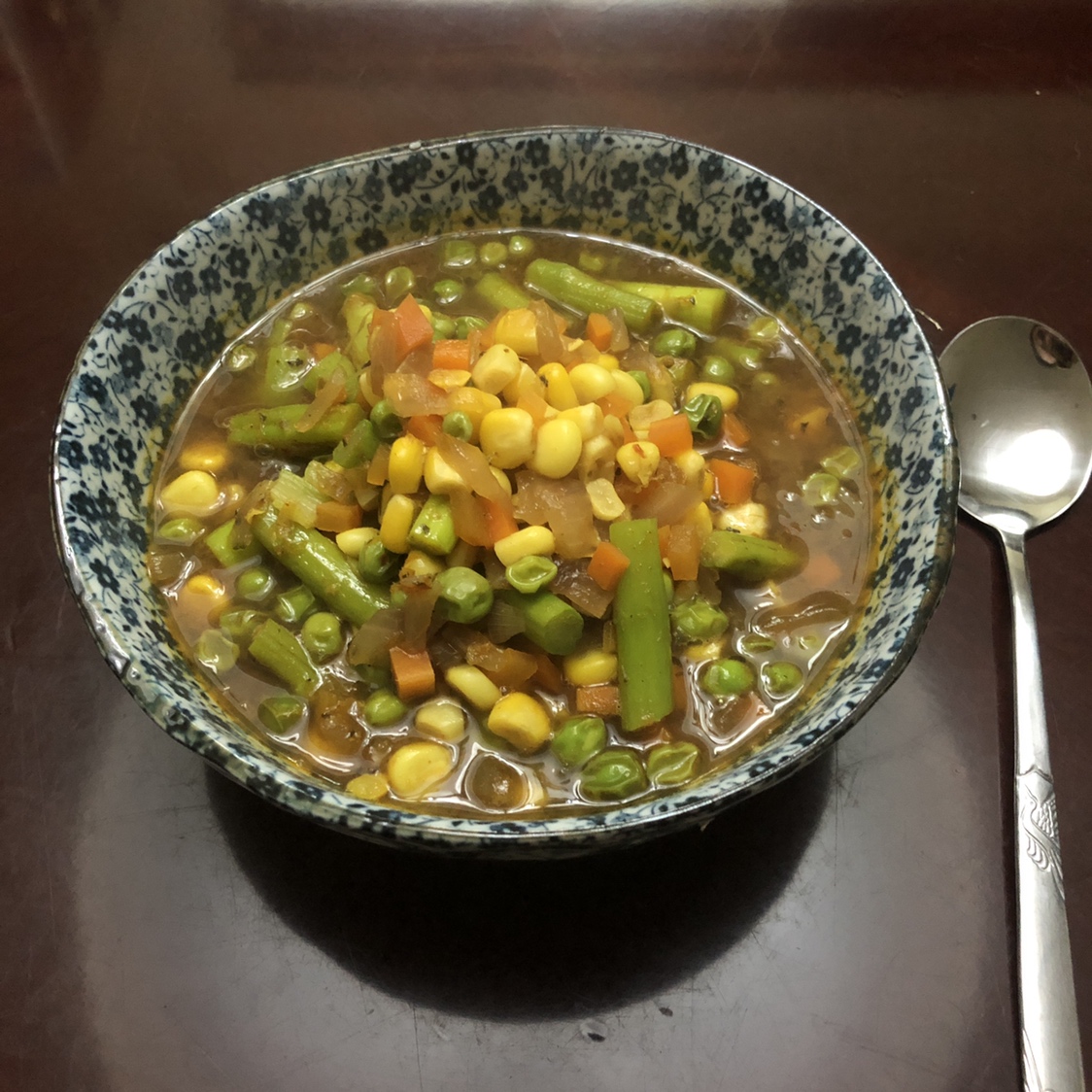 咖喱蔬菜汤（素食）的做法