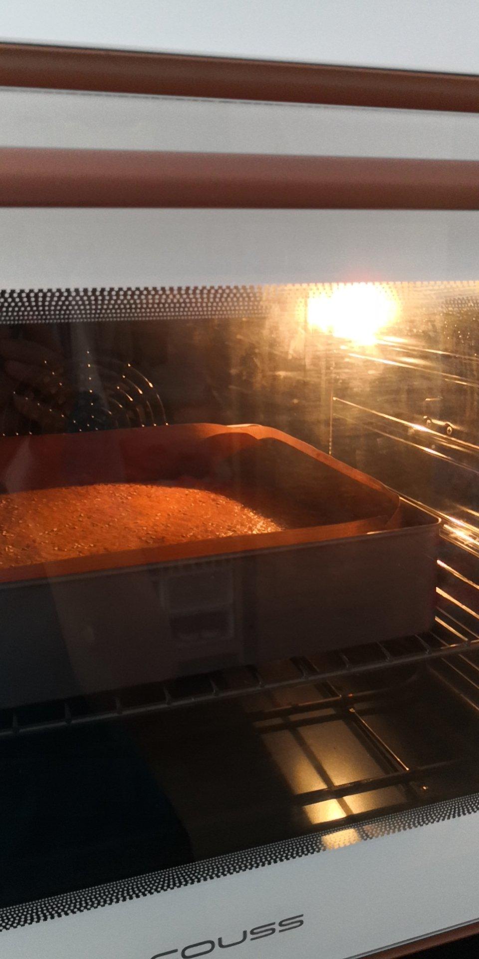 软润的全蛋低糖低油红枣蛋糕（无泡打粉无牛奶）