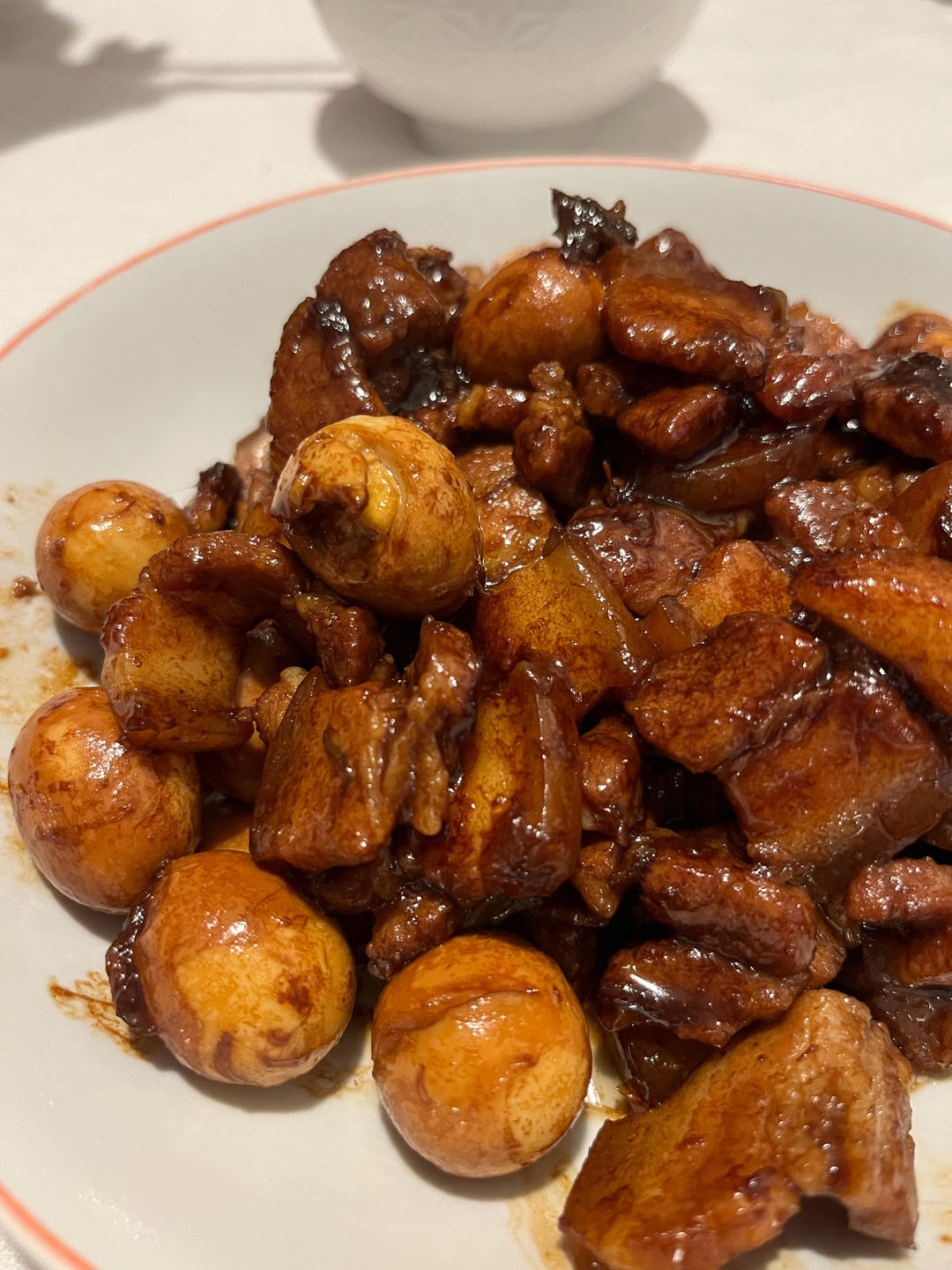 电饭锅虎皮蛋红烧肉