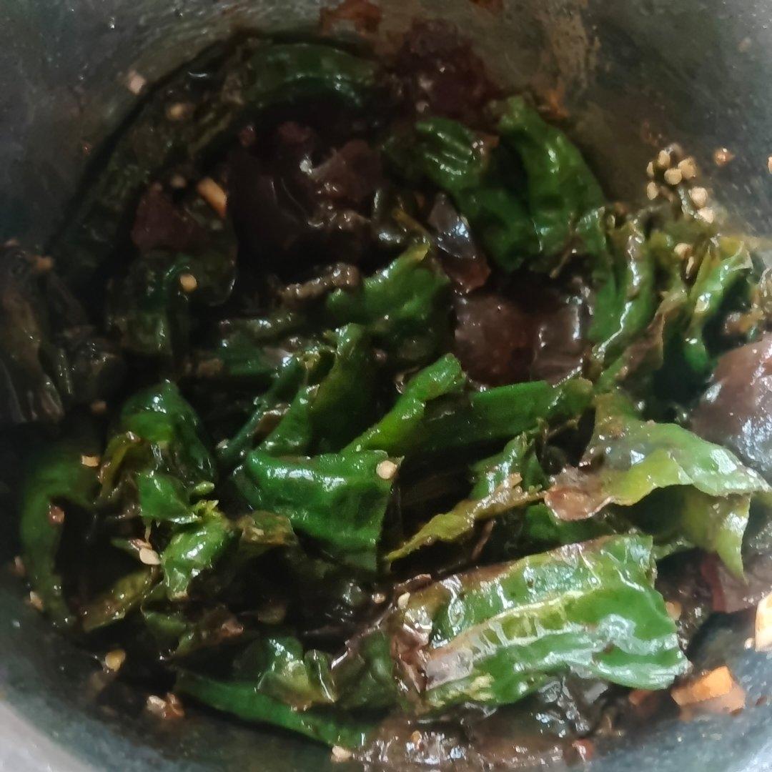【正宗湘菜】擂辣椒皮蛋