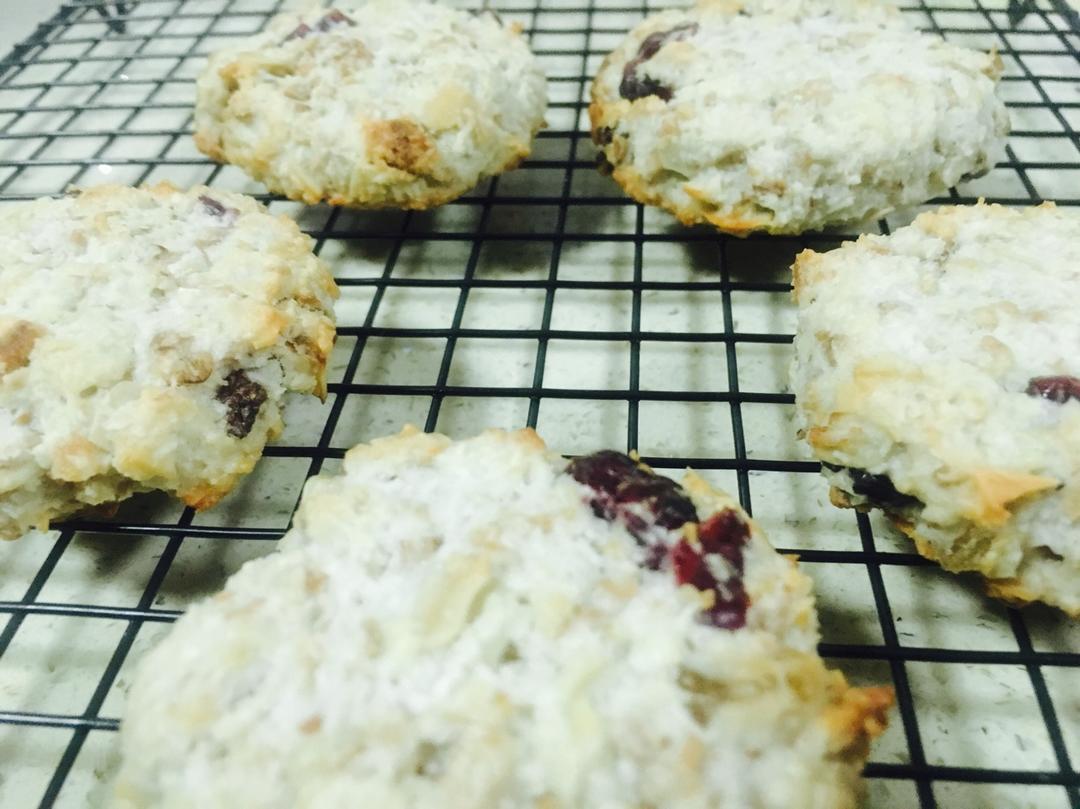 分分钟就能做好的低脂燕麦饼干，香到没朋友！