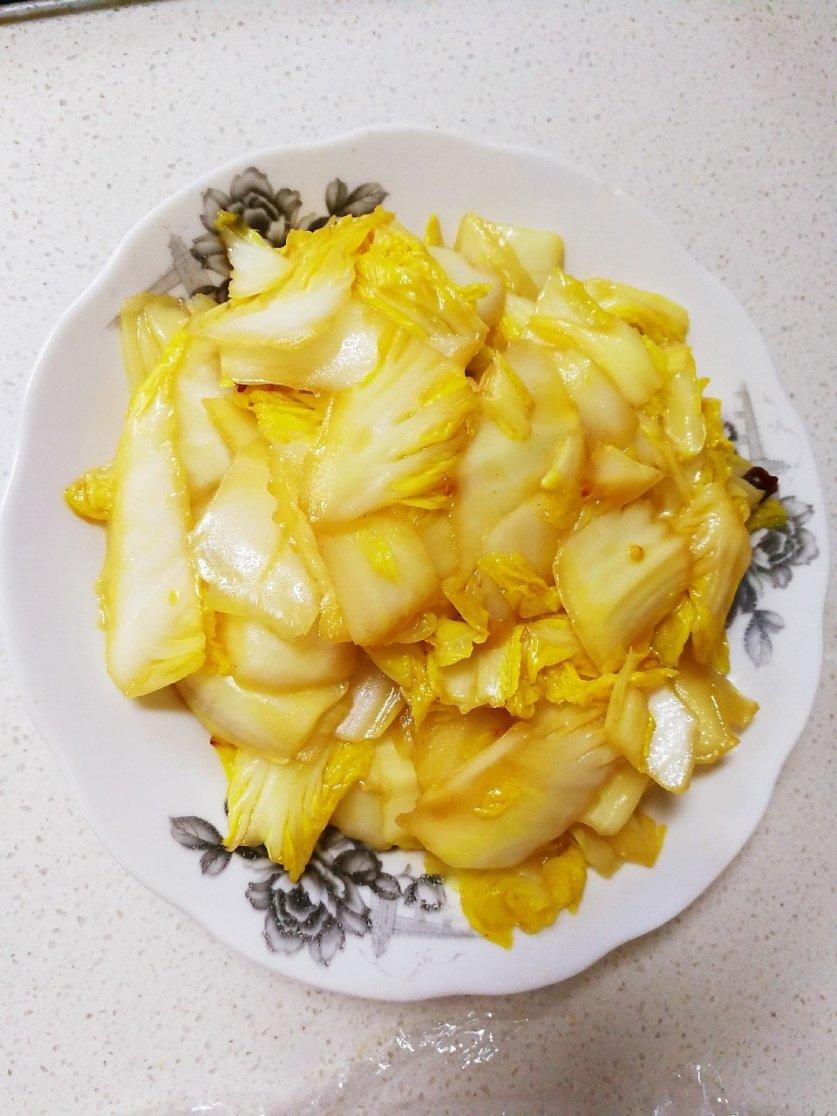 酸辣白菜帮儿