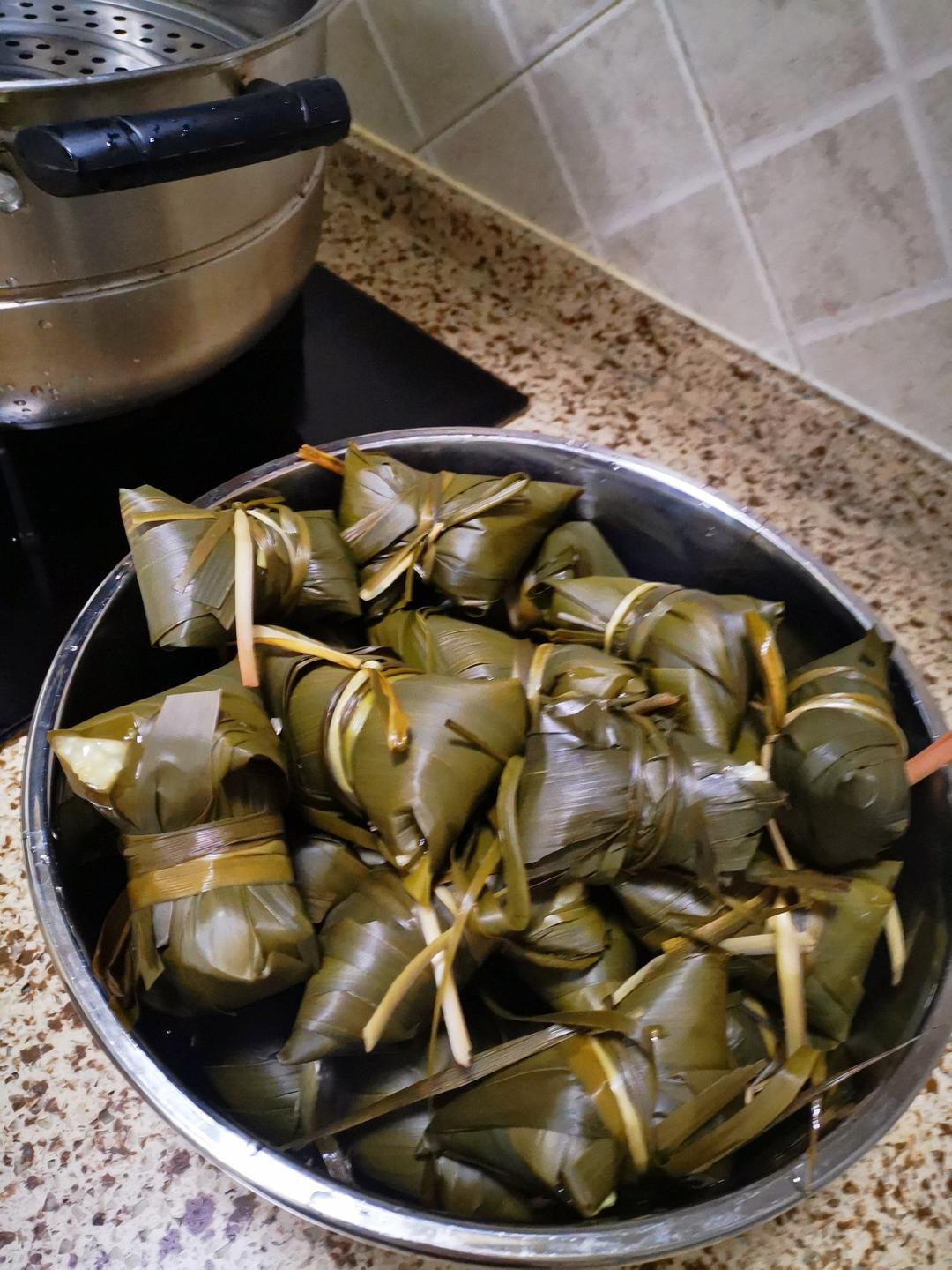 详细步骤包粽子（四角粽）