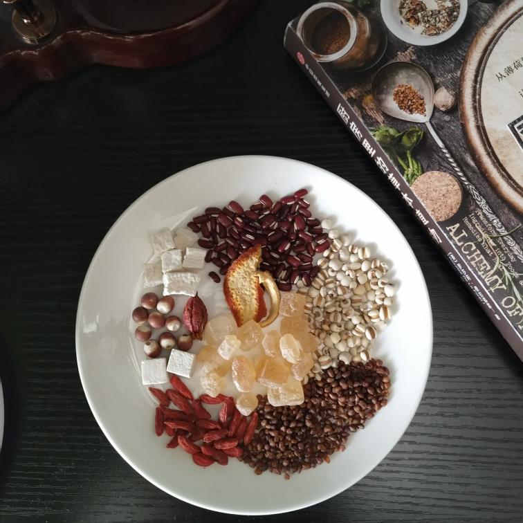 赤小豆薏米芡实茶的做法
