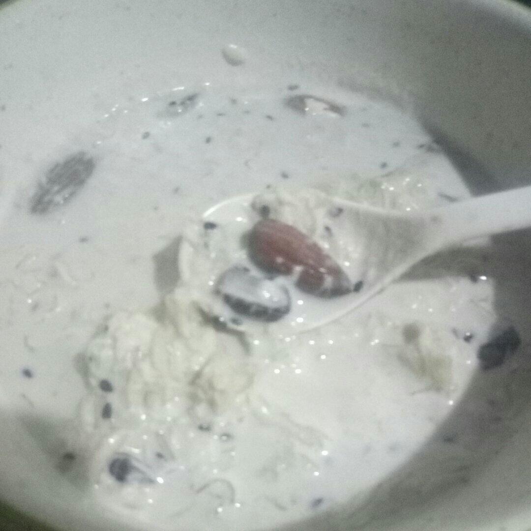 独家版牛奶鸡蛋醪糟