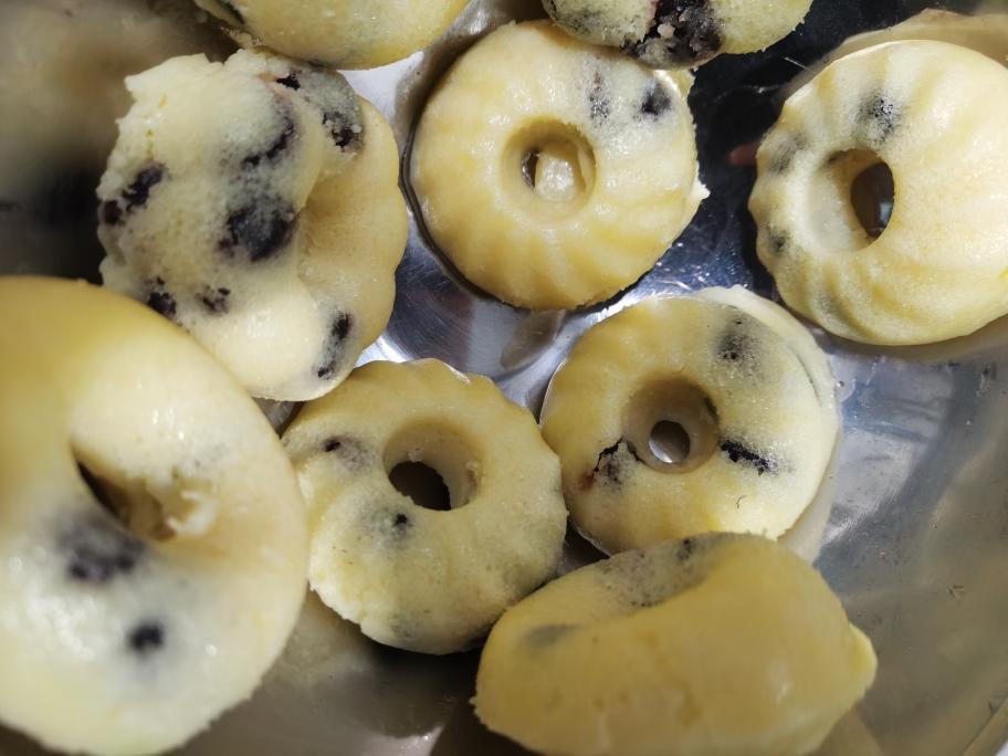 无鸡蛋无小麦蛋糕—过敏宝宝食谱—大米小米甜甜圈（超级简单易做）的做法