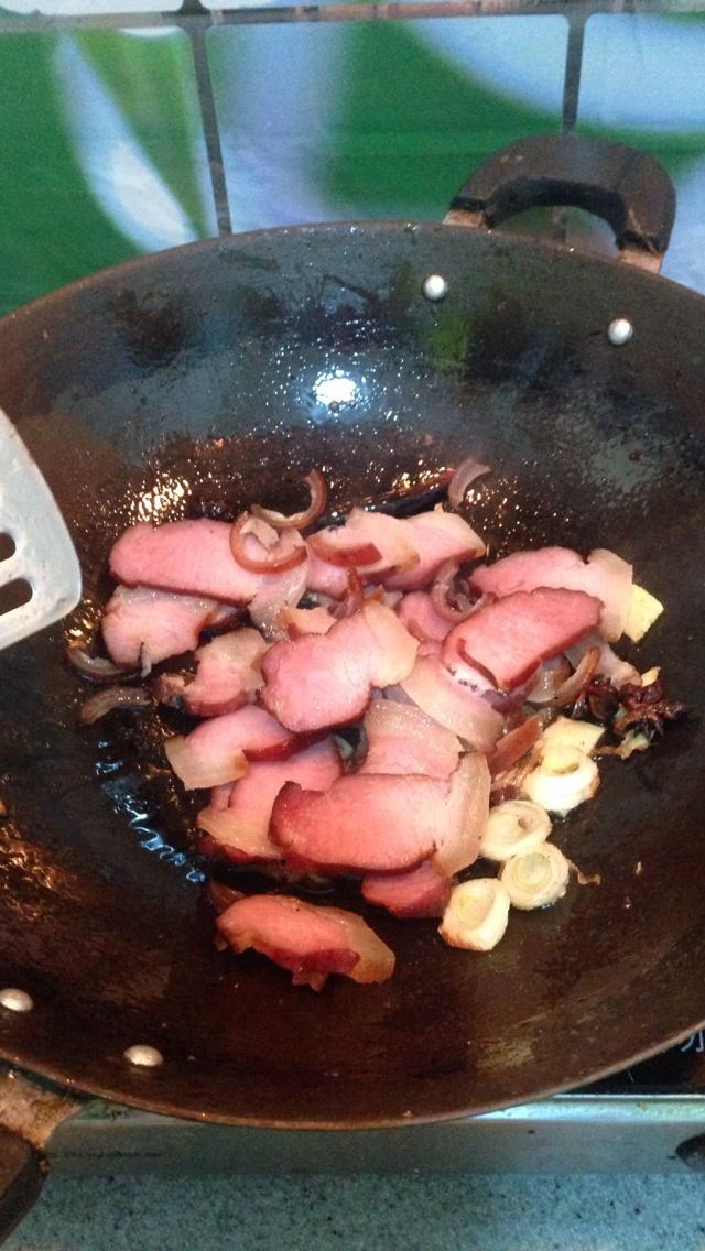 腊肉烧小土豆的做法 步骤8