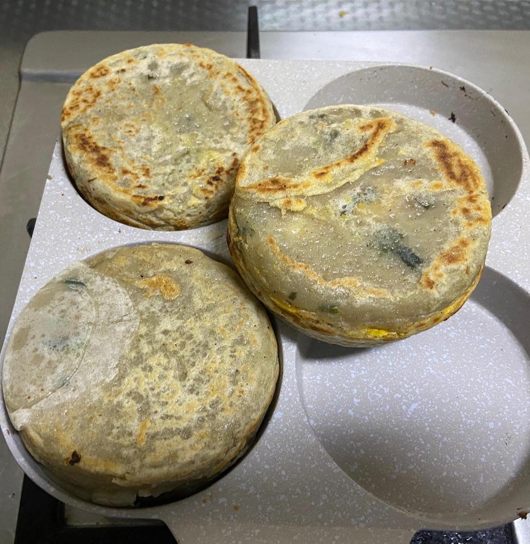 早餐霸王~沉甸甸鸡蛋汉堡