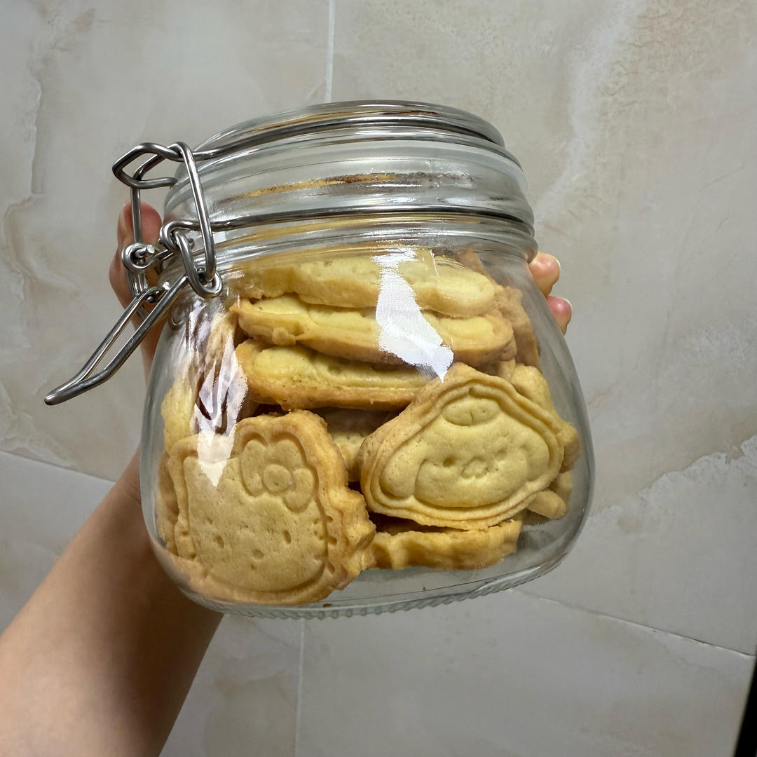 小朋友们超爱的卡通小饼干