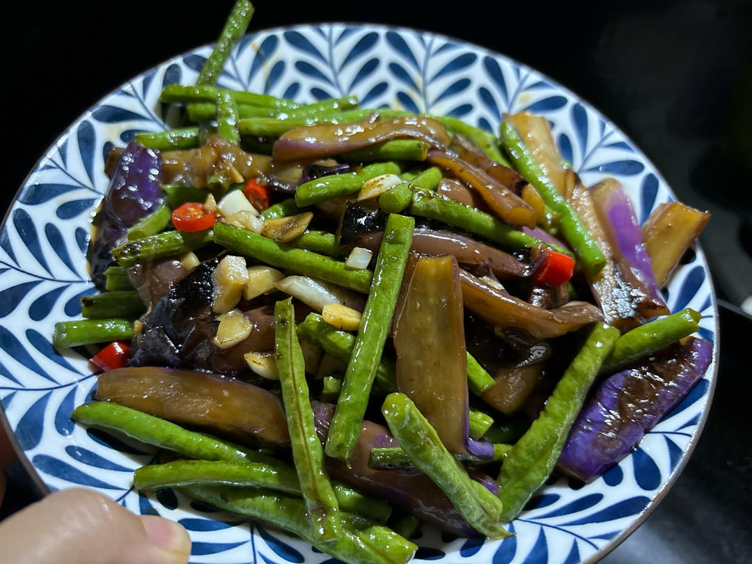 茄子炒豆角（饭店的味道）
