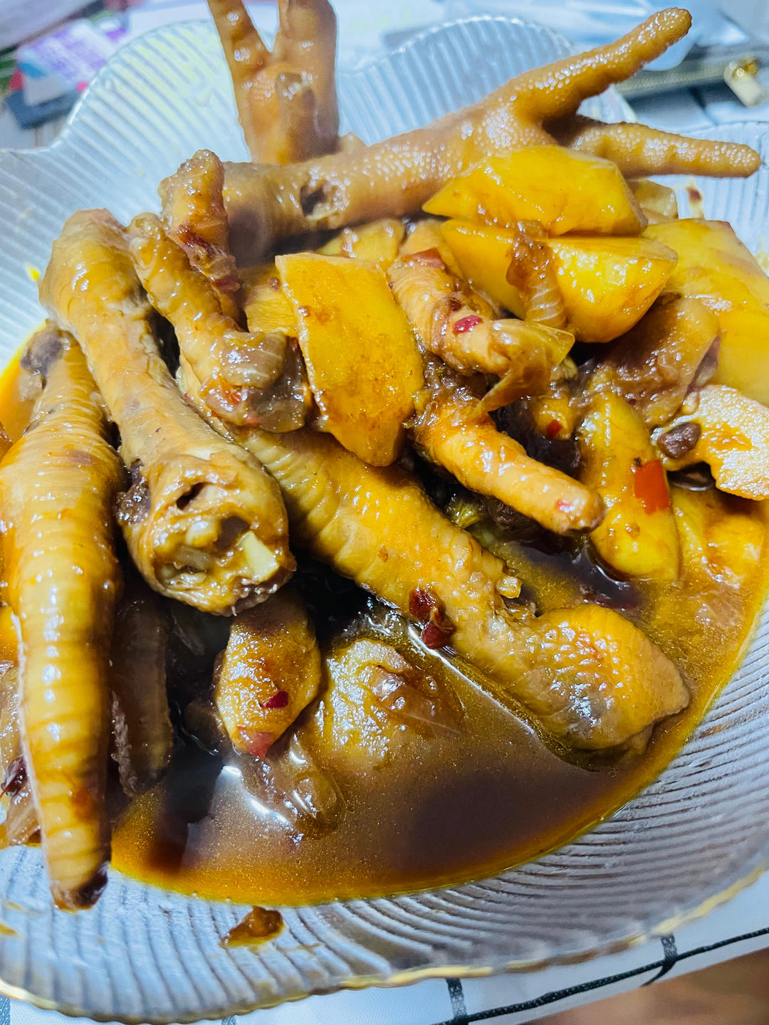 学会这道鸡爪煲就再也不用去胖哥俩排队了