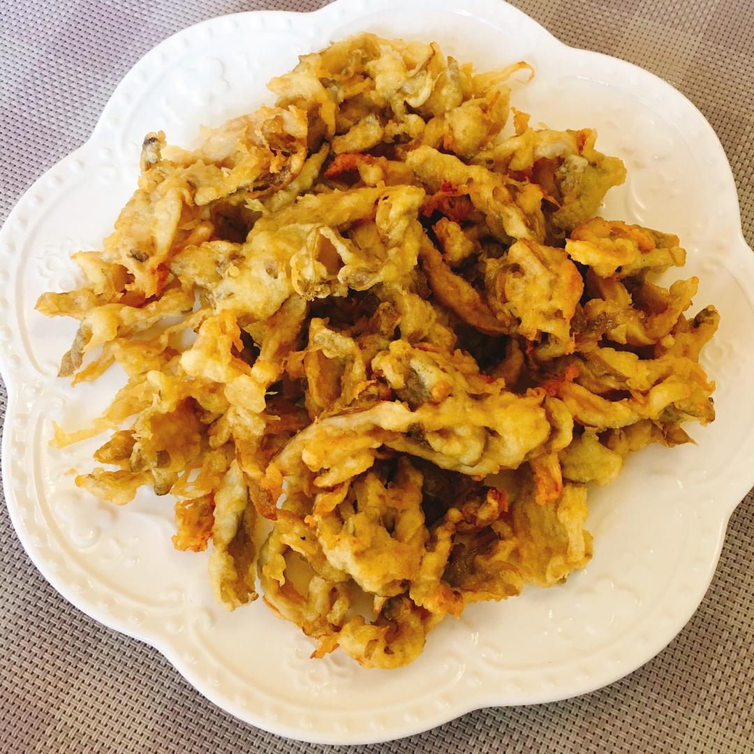 干炸蘑菇最家常做法 外酥里嫩鲜香可口 撒上椒盐竟然能吃出肉味