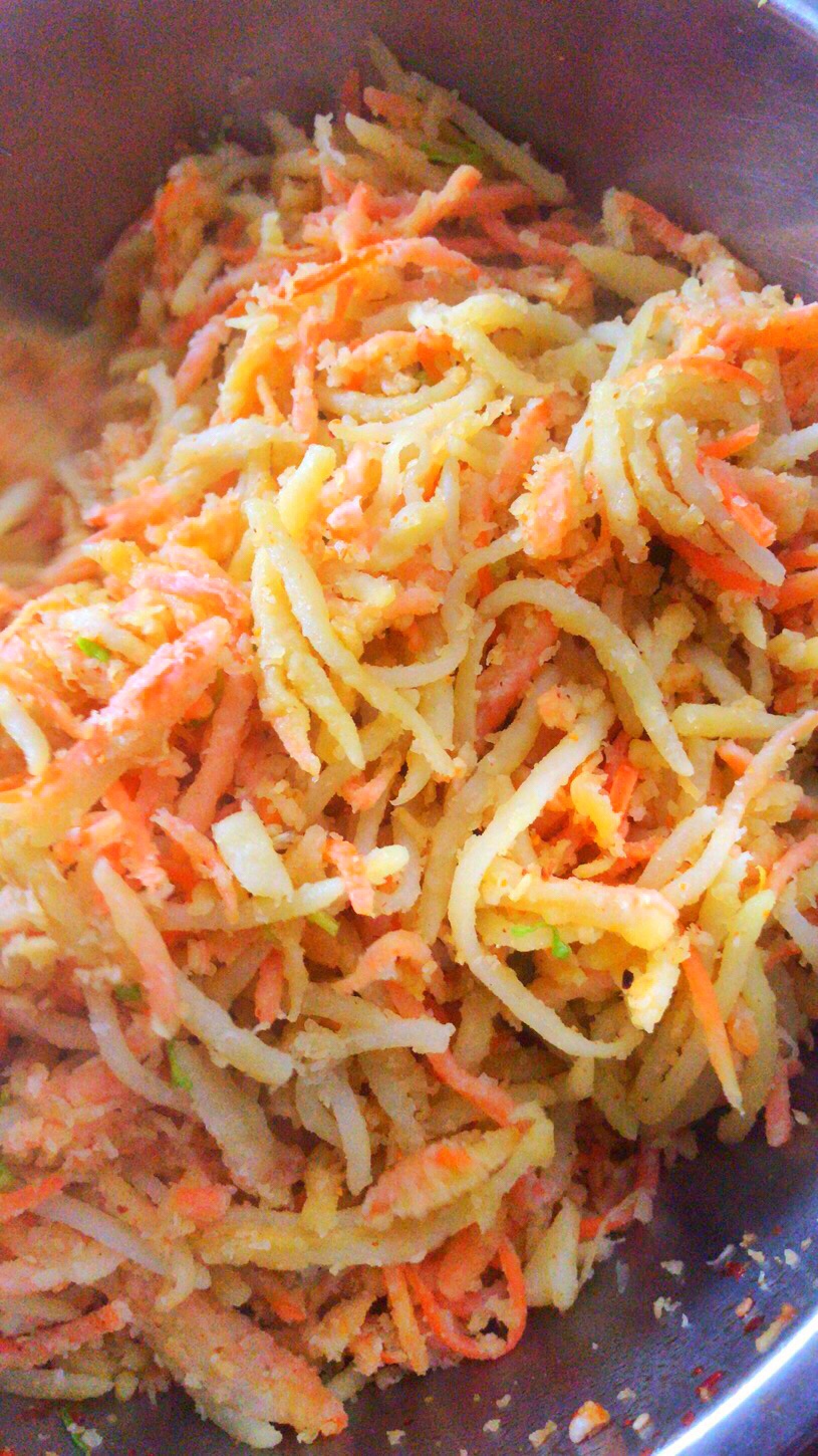 土豆胡萝卜蒸菜的做法