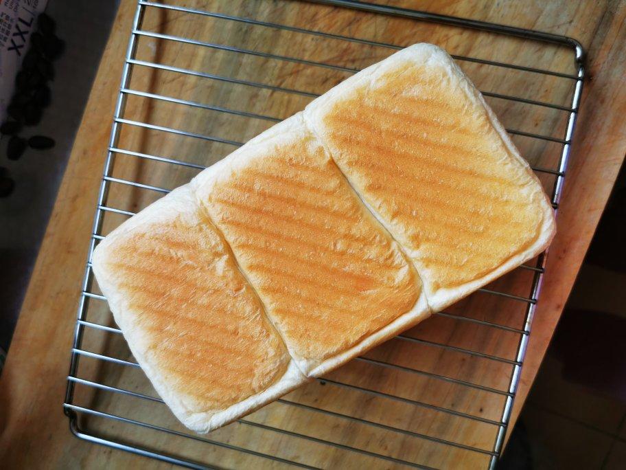 《Tinrry+》软绵绵的白吐司