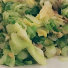 虾皮炒圆白菜