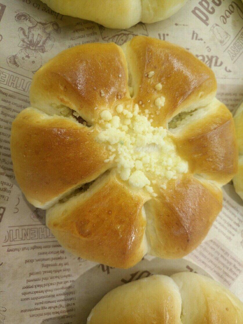 蔓越莓椰蓉花朵面包