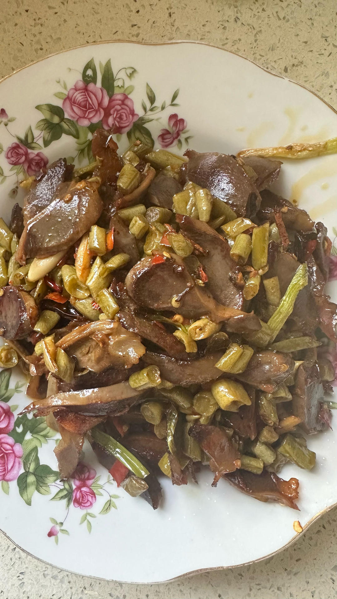酸豆角炒鸡胗