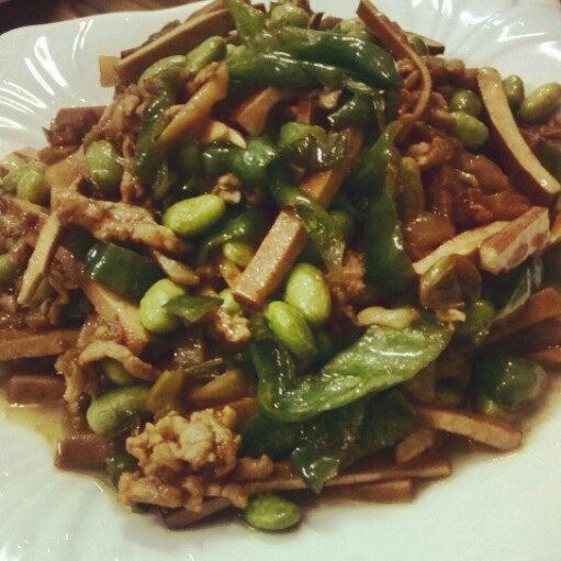 青椒毛豆香干炒肉丝