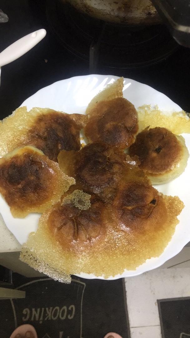 水煎包（韭菜）Fried Dumplings