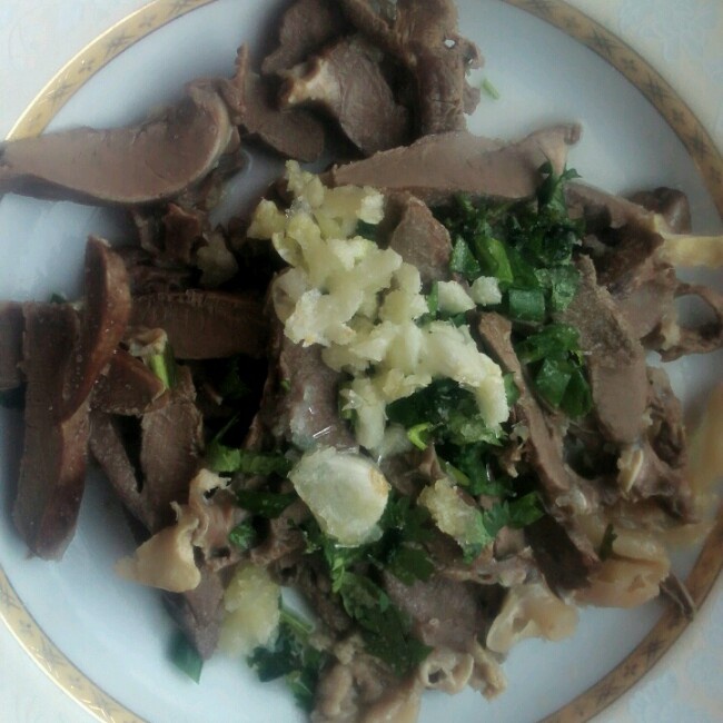 乖小乖-1做的凉拌麻辣羊心