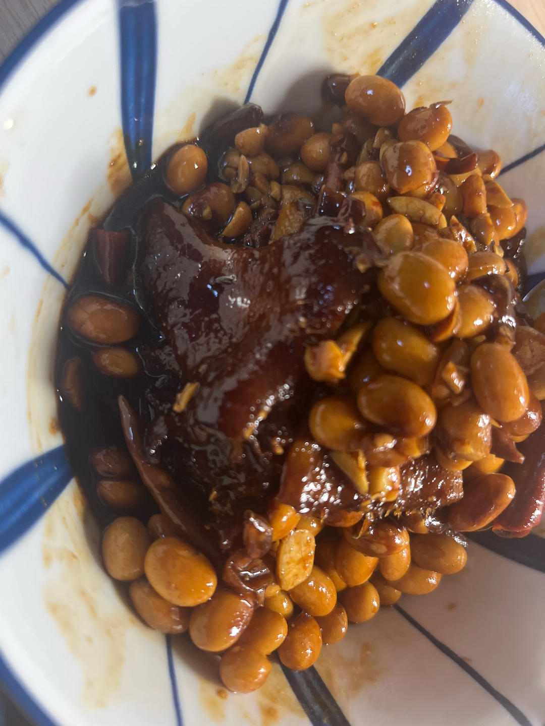流口水的黄豆炖猪蹄