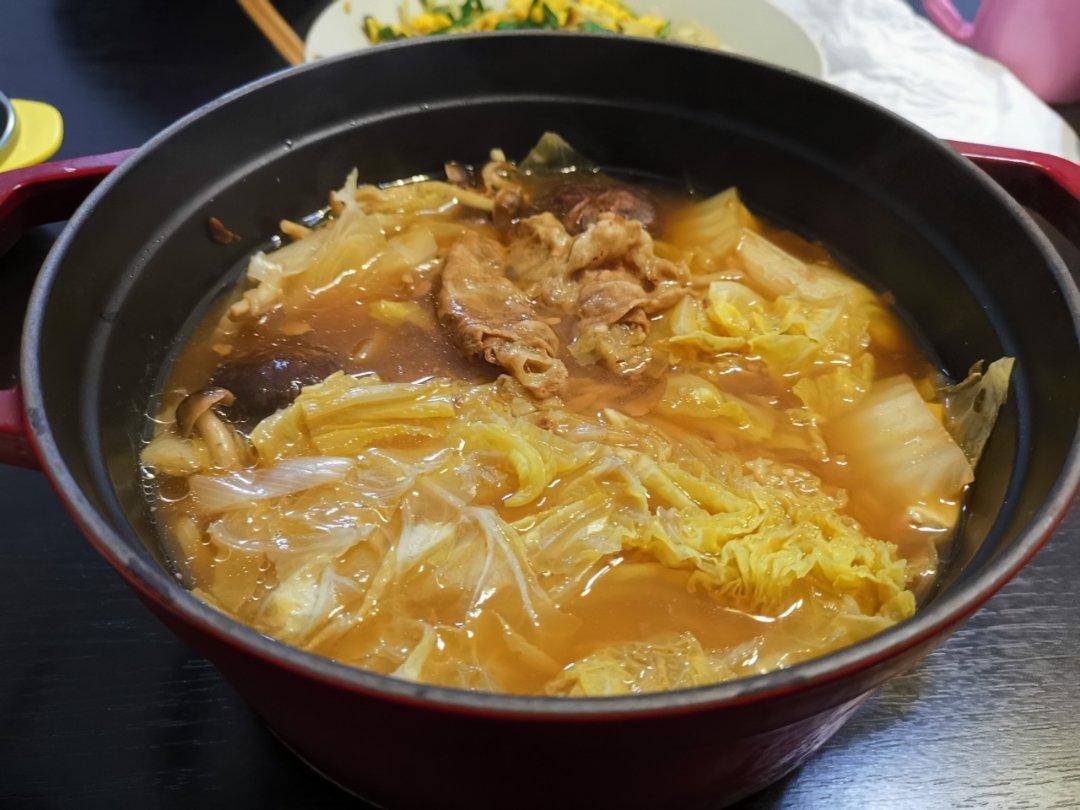 鲜菌肥牛锅