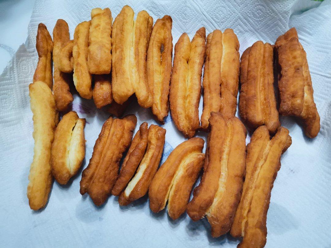 自制无泡打粉油条