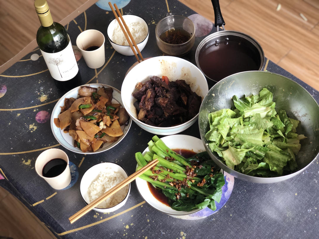 夏天来了--麻酱油麦菜