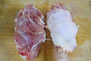 酱香烤鸡腿肉🔥（烤箱版）烤鸡肉的做法 步骤2
