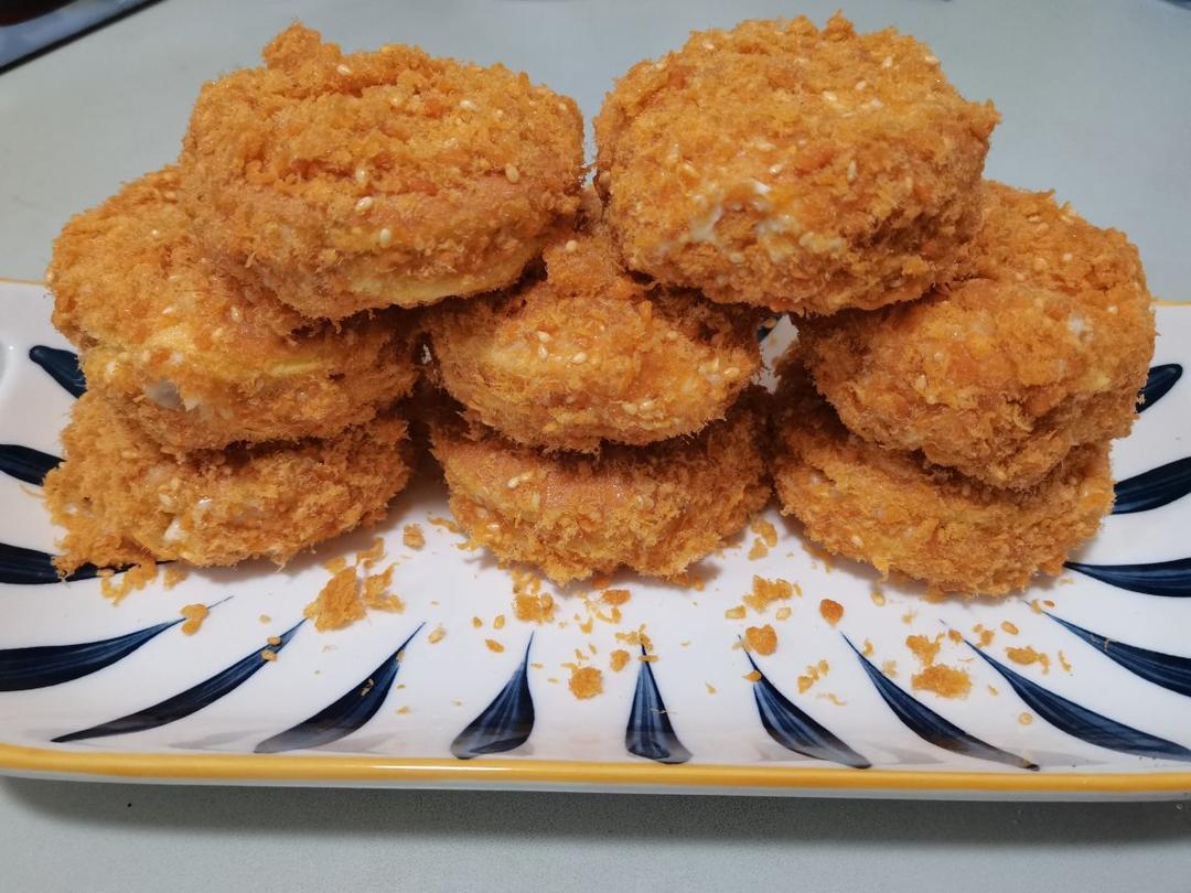 咸香松软的肉松小贝