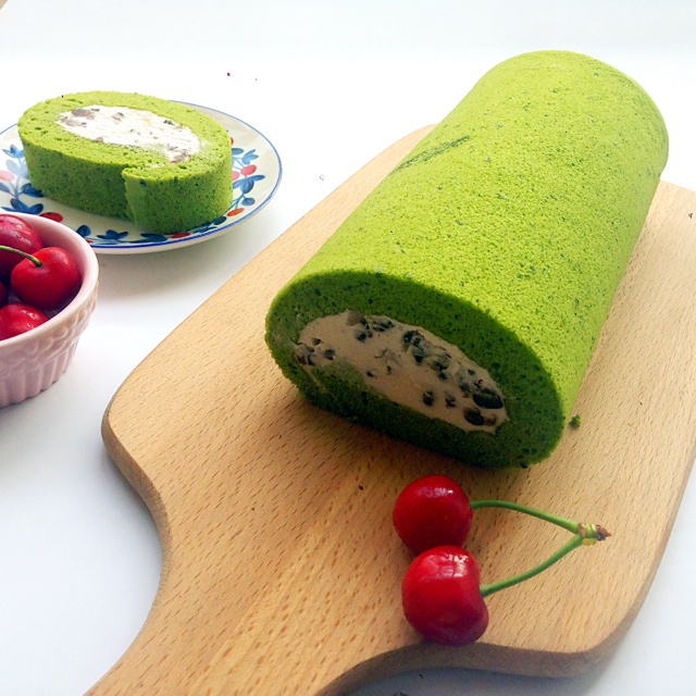 抹茶戚风蛋糕卷