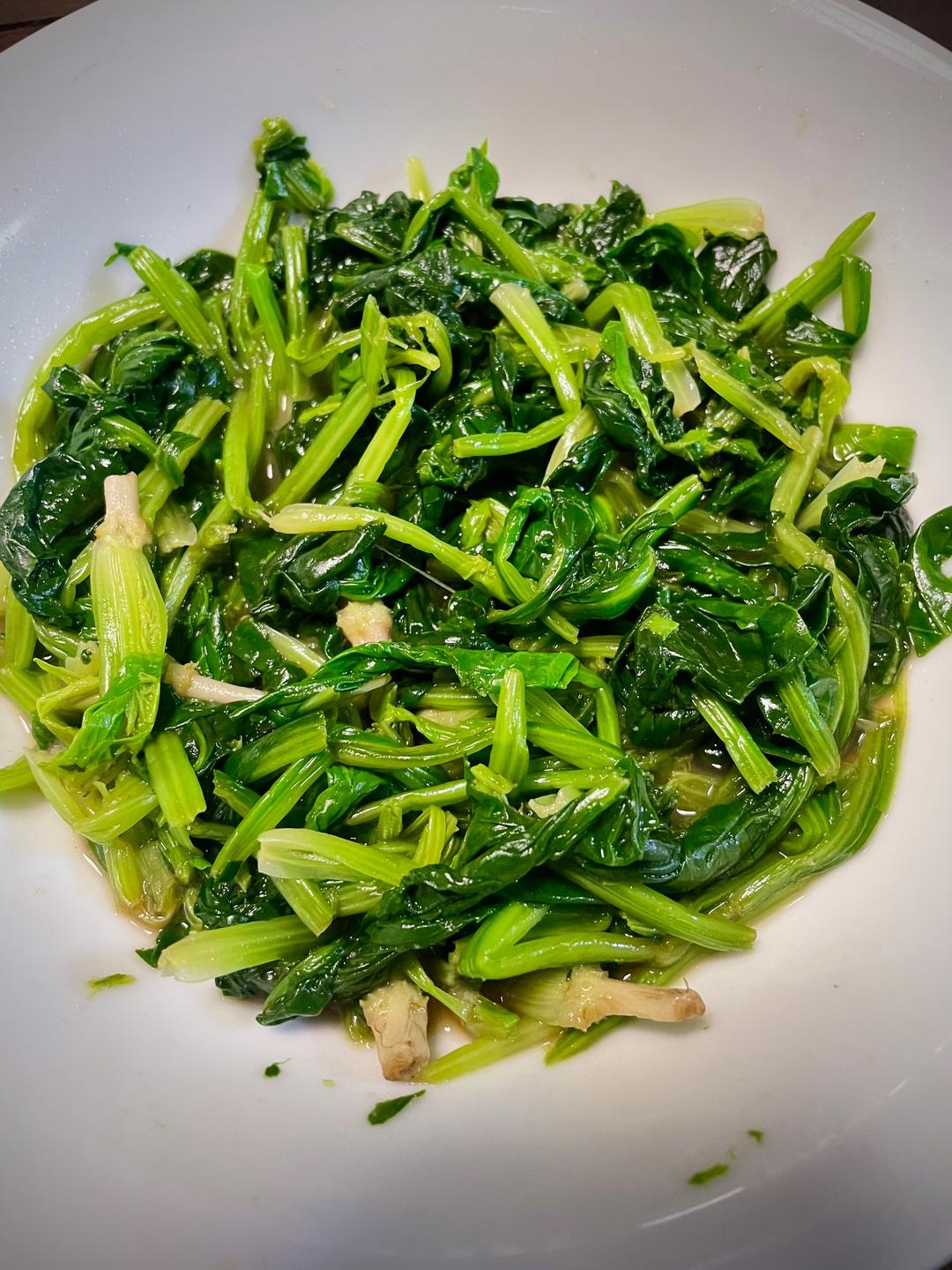 凉拌菠菜——中式一日三餐（一百五十二）的做法