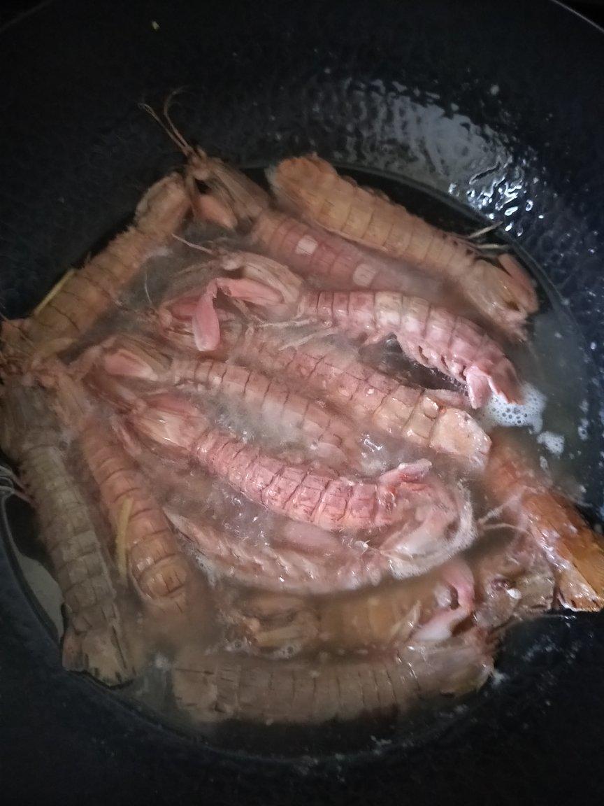 香脆椒盐爬爬虾