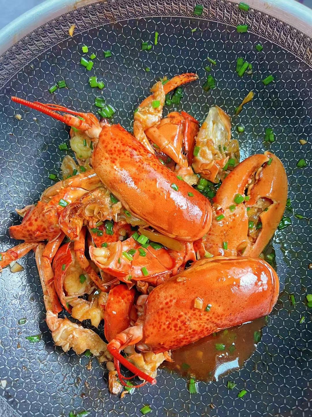蒜蓉蒸波士顿大龙虾