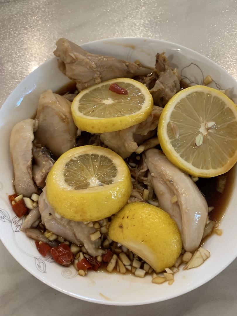 凉拌手撕鸡腿