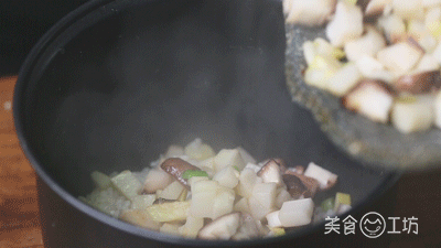 春笋香菇炊饭-吃一顿鲜三天！的做法 步骤6