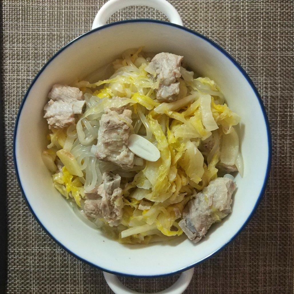 酸菜炖排骨