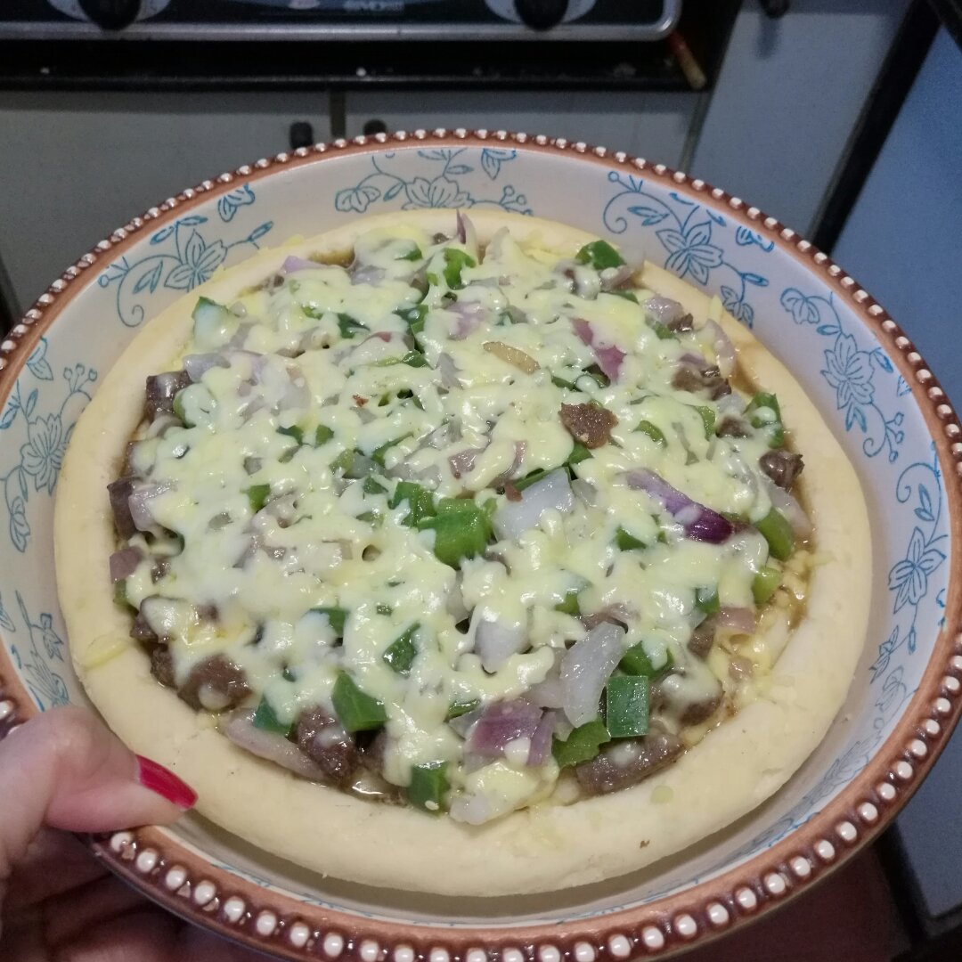 平底锅脆底香肠披萨