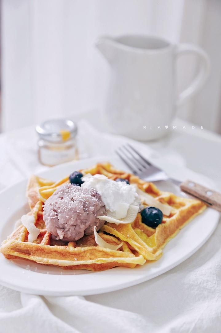 酸奶糯米华夫饼