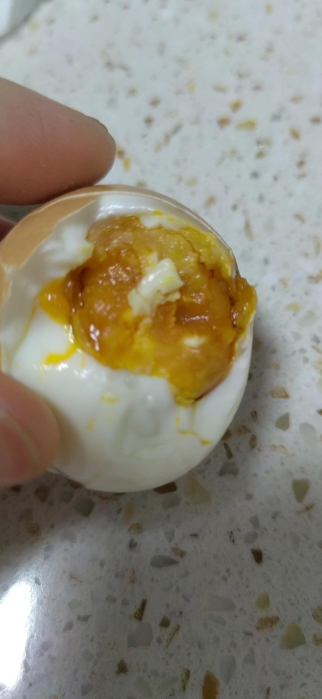 自制咸鸡蛋腌鸡蛋