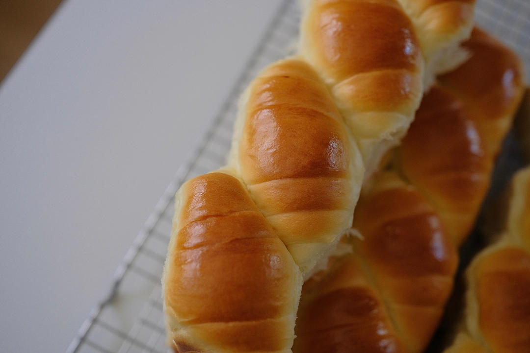 治愈系 牛奶卷卷拉丝面包！
