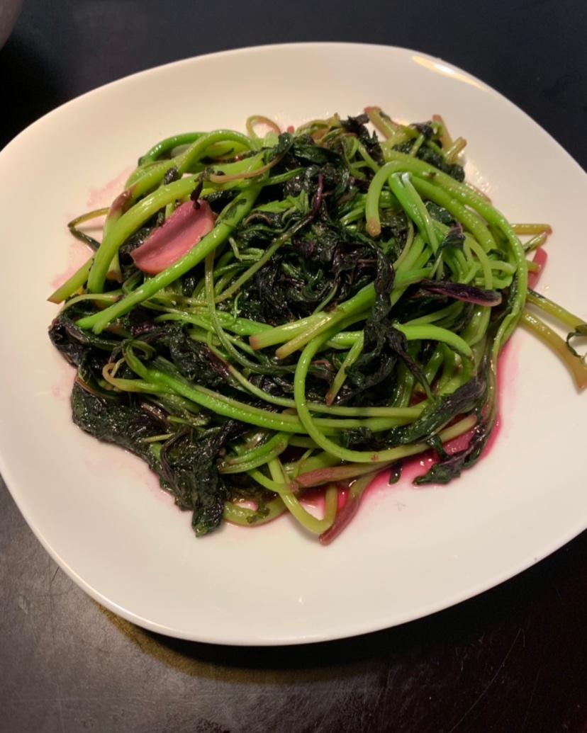 蒜炒红苋菜