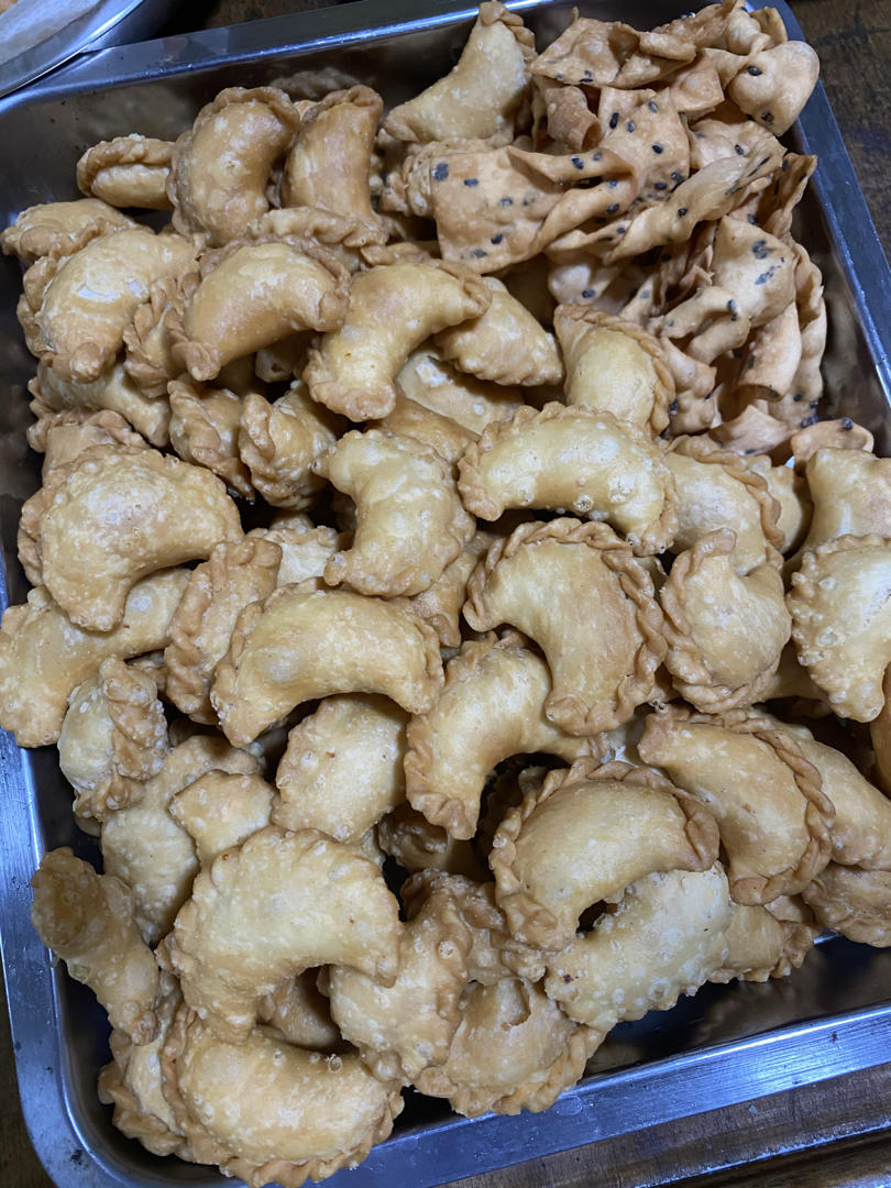 酥皮油角