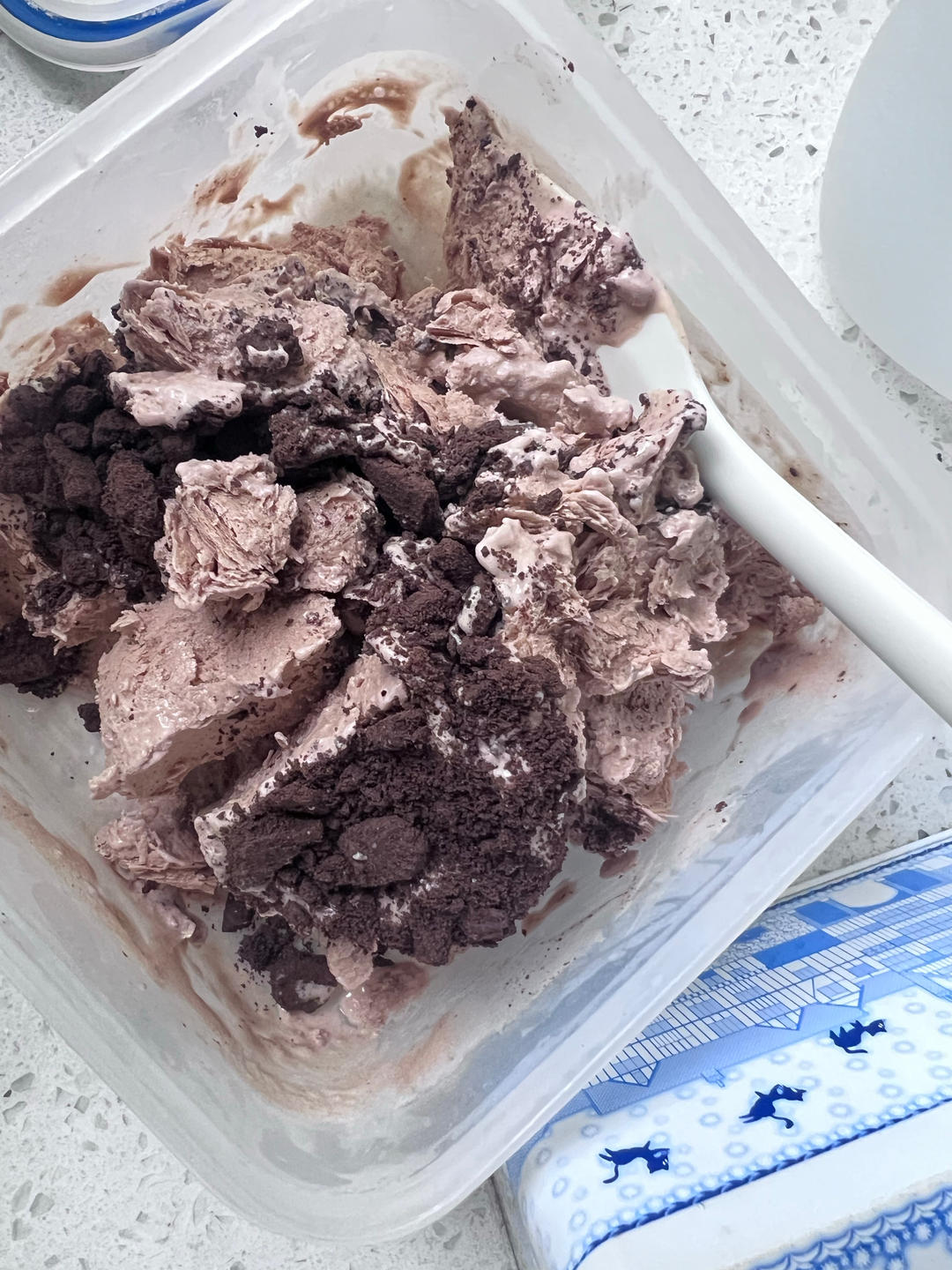 巧克力冰淇淋 Schokoladeneis