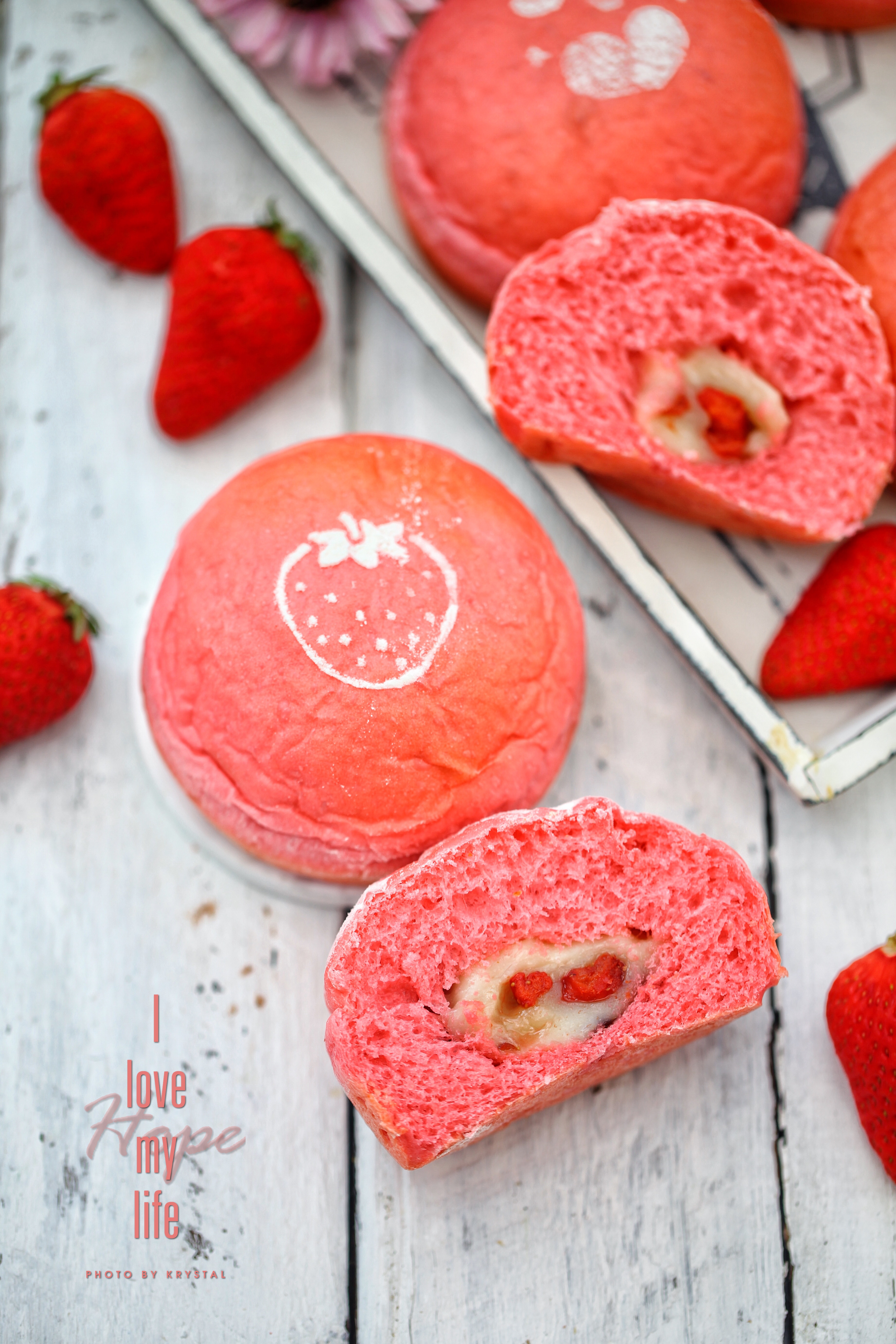 “小美莓”——奶香草莓麻薯包的做法