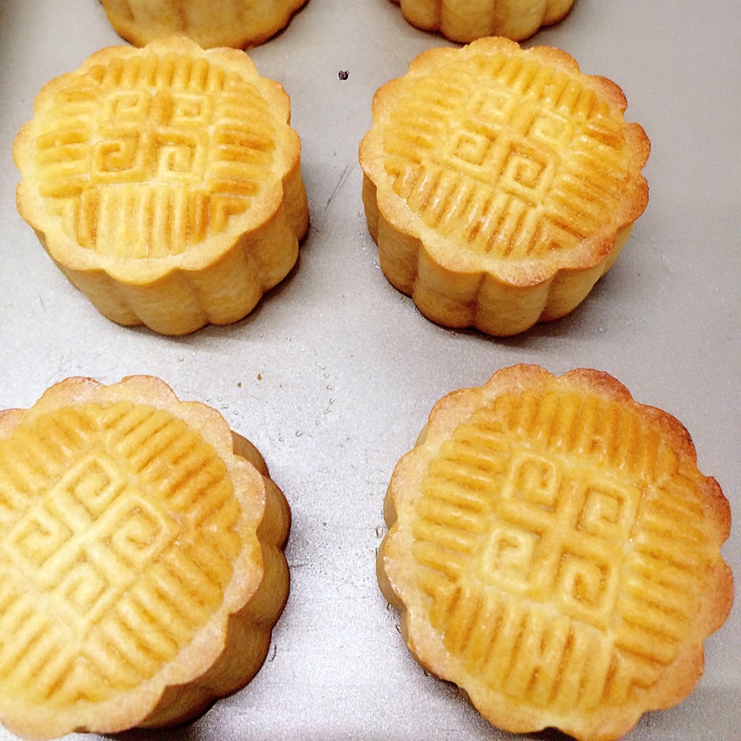 金沙奶黄月饼